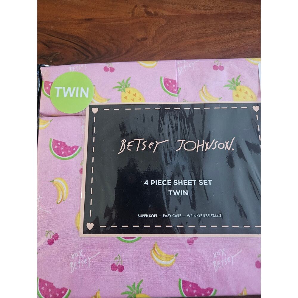 Betsey Johnson 4 piece twin sheet set Fruits Toss Pink Wrinkle Resistant NIP